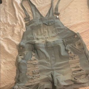 Xl Light blue distressed overalls